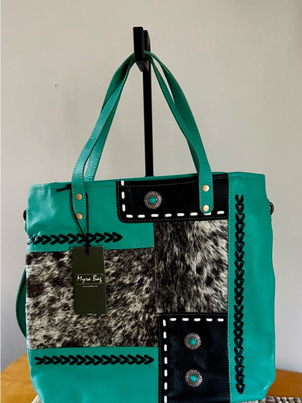- Myra Turinna Springs Shoulder Bag NWT